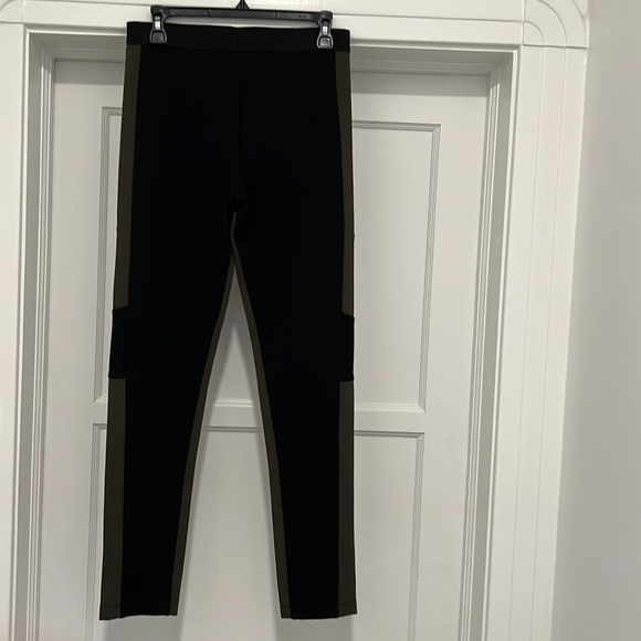 BCBGMaxAzria Color Block Knit Leggings - Picture 2 of 5